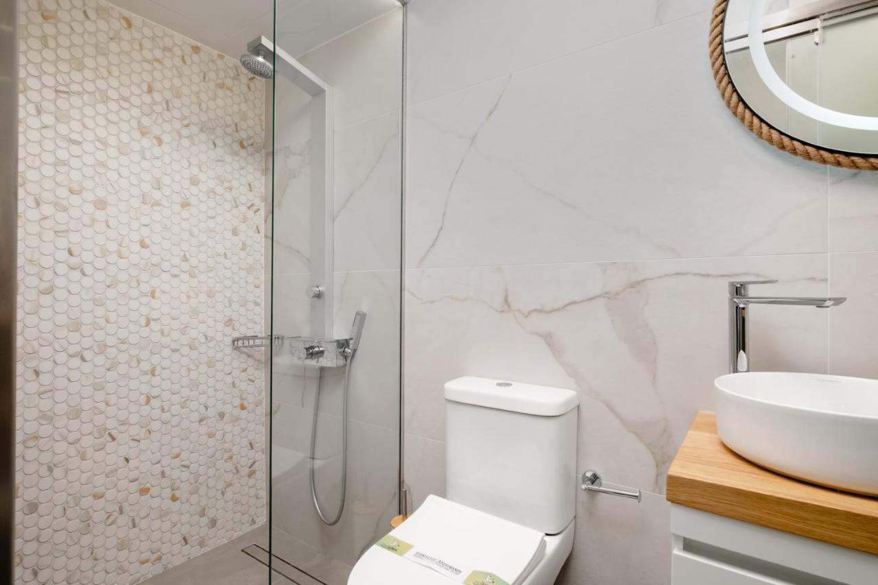 New Luxury Studio In The Heart Of Thiseio. 아테네 외부 사진