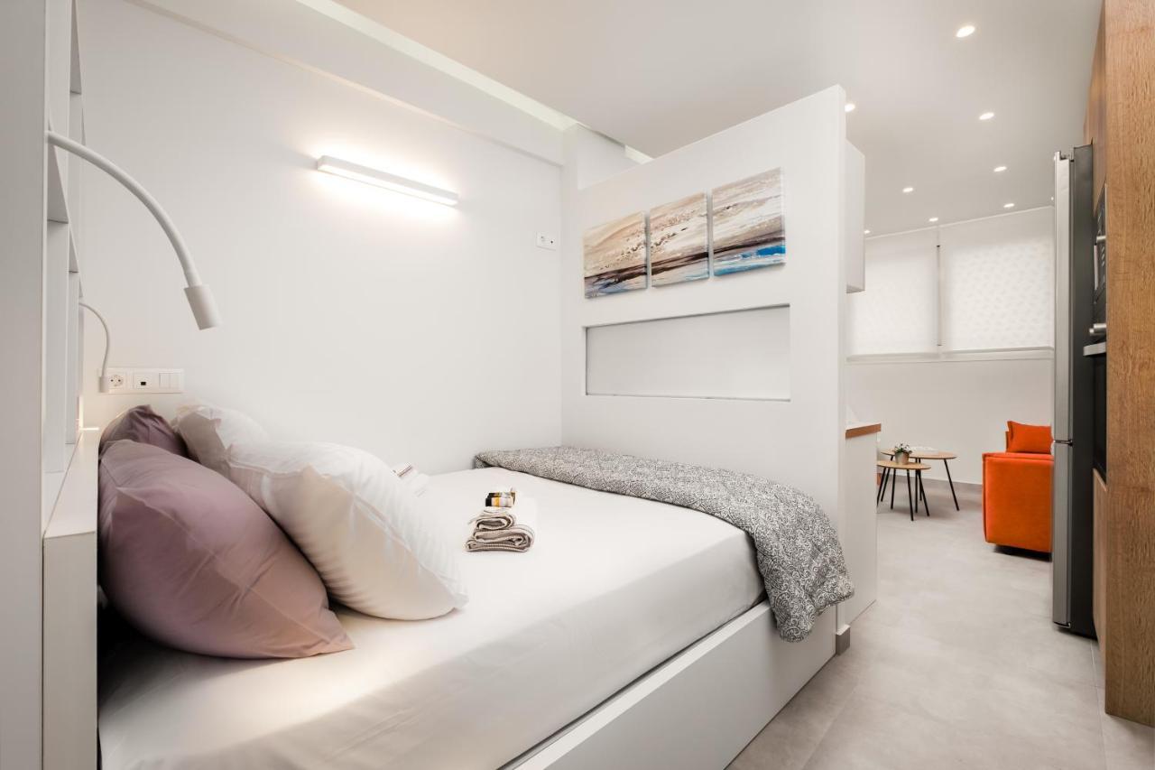New Luxury Studio In The Heart Of Thiseio. 아테네 외부 사진